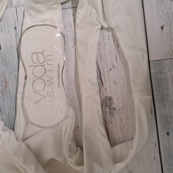 Voda Swim Cut Out High Leg Swimsuit Cheeky Bottom White - Picture 7 of 11